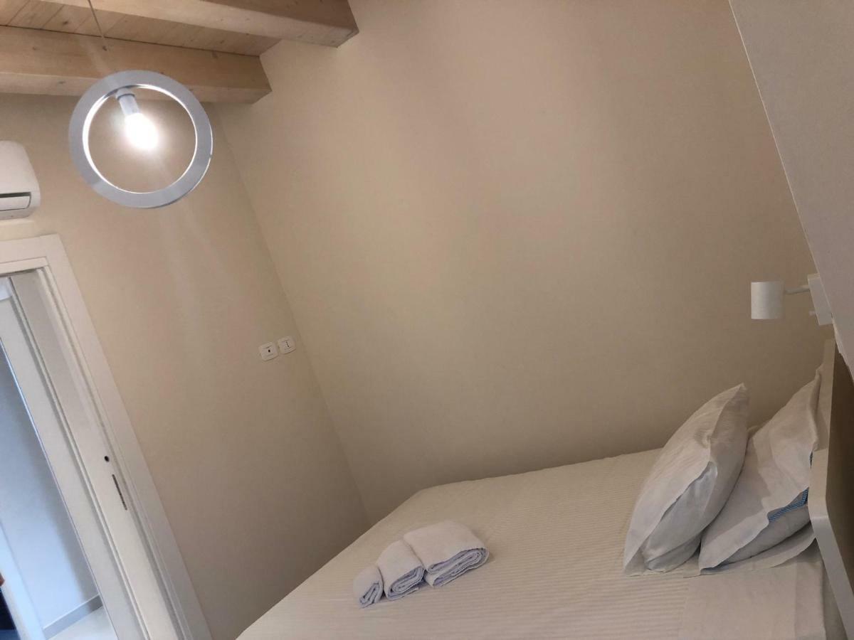 La Volta D'Oriente Riviera Apartment Сиракуза Екстериор снимка